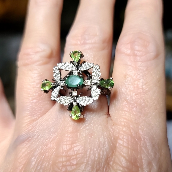 Emerald & Peridot sterling & Rhodium butterfly 🦋 ring sz6.5 - Picture 3 of 9